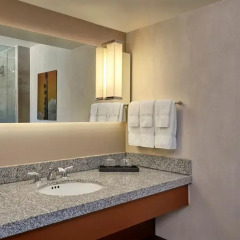 Loews Hollywood Hotel 4* Стандартный номер с различными типами кроватей