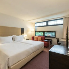 Отель Four Points by Sheraton Sihlcity Zurich 4* Люкс с различными типами кроватей фото 4