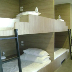 Rezt Bangkok - Hostel Кровать в общем номере фото 3