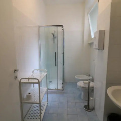Отель Guest House Pirelli 3* Стандартный номер с двуспальной кроватью (общая ванная комната) фото 6