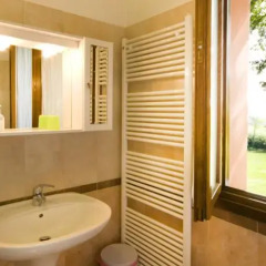 Отель Agriturismo Cascina Roveri Монцамбано ванная фото 2