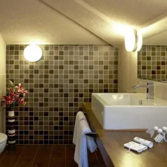 Uniqato Hotel ванная