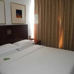 Отель Chicago Suites International 4* Люкс