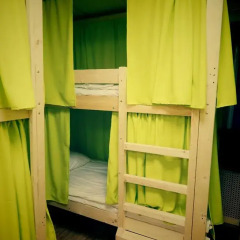Great Hostel Кровать в мужском общем номере с двухъярусной кроватью