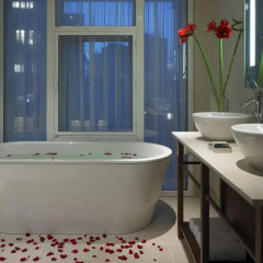 K West Hotel & Spa 4* Люкс с различными типами кроватей фото 12