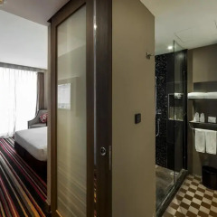 Отель The Continent Bangkok by Compass Hospitality 4* Номер Делюкс с различными типами кроватей фото 10