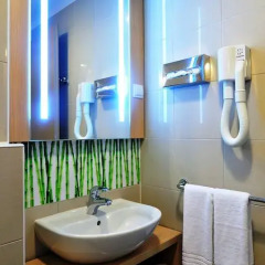 Hotel Rebro 3* Стандартный номер с разными типами кроватей фото 9