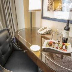 Отель Omni At California Plaza 5* Номер Делюкс