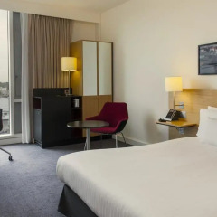 DoubleTree by Hilton Hotel Amsterdam Centraal Station 4* Стандартный номер с двуспальной кроватью фото 2