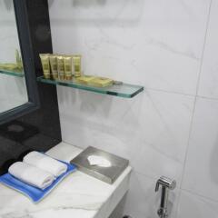 Отель The Suryaa New Delhi 5* Номер Делюкс с различными типами кроватей