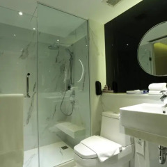 Grace Hotel Bangkok 4* Номер Делюкс фото 6