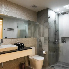 OneLoft Hotel 4* Номер Делюкс с двуспальной кроватью фото 10