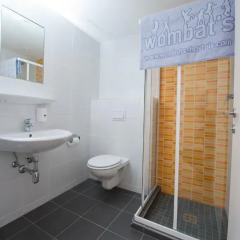 Отель wombat's CITY HOSTELS VIENNA - Naschmarkt Кровать в общем номере с двухъярусной кроватью