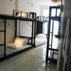 Saigon Friends Hostel Кровать в общем номере с двухъярусной кроватью фото 2