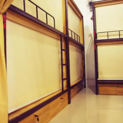 Chengdu Bitechengbang Youth Hostel Кровать в мужском общем номере с двухъярусной кроватью фото 3
