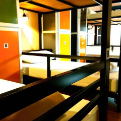 Urban Hostel Bangkok Кровать в общем номере с двухъярусной кроватью фото 4
