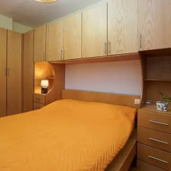 Отель Central Comfy Apartment Албания, Тирана - отзывы, цены и фото номеров - забронировать отель Central Comfy Apartment онлайн комната для гостей фото 5