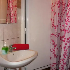 Boomerang Hostel and Apartments Кровать в общем номере с двухъярусной кроватью фото 9