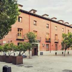 Отель Palacio Conde de Miranda Apartment Испания, Мадрид - отзывы, цены и фото номеров - забронировать отель Palacio Conde de Miranda Apartment онлайн парковка