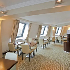 Отель Hilton Prague Old Town 5* Представительский люкс с различными типами кроватей фото 9