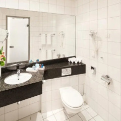 Отель Novotel Muenchen Messe 4* Стандартный номер с различными типами кроватей фото 5