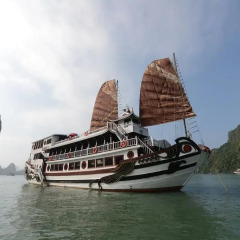 Отель Halong Royal Palace Cruise 3* Номер Делюкс с различными типами кроватей фото 2