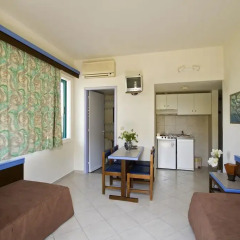 Mariette Hotel Apartments 2* Студия с различными типами кроватей фото 4