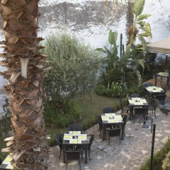 Отель Luxury B&b La Spelunca Капуя
