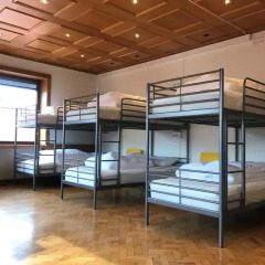 Отель Marken Guesthouse Кровать в мужском общем номере фото 9