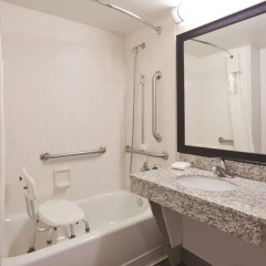 Отель La Quinta Inn & Suites Mpls-Bloomington West 3* Стандартный номер фото 6
