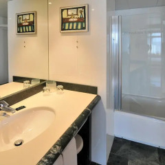 Hotel Barcelona Universal 4* Улучшенный номер с двуспальной кроватью фото 7