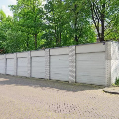 Апартаменты Htel Serviced Apartments Amsterdam парковка