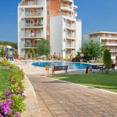 Апартаменты Crown and Imperial Fort Apartments бассейн