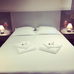 Апартаменты Villa Serafina Apartments Ницца комната для гостей фото 2