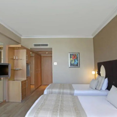 WOW Airport Hotel 4* Улучшенный номер разные типы кроватей фото 5