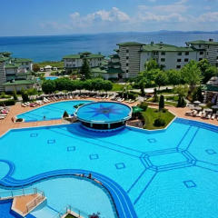 Отель GT Emerald Resort & SPA Apartments Болгария, Равда - отзывы, цены и фото номеров - забронировать отель GT Emerald Resort & SPA Apartments онлайн бассейн фото 2
