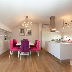 Отель Charming Penthouse with Private Terrace Лиссабон в номере