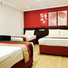 Royal Cambridge Hotel 3* Стандартный семейный номер с двуспальной кроватью фото 4