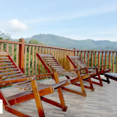 Отель Peak Mount Villa бассейн