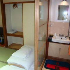 Отель Yamamoto Ryokan 2* Стандартный номер с различными типами кроватей фото 4