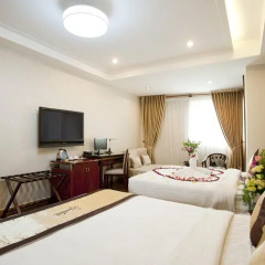 The Odys Hotel 3* Улучшенный номер с двуспальной кроватью фото 2