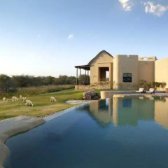 Отель Anantara Al Sahel Villa Resort бассейн