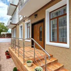 Гостиница Gorizont 32 Mini-Hotel в Ольгинке отзывы, цены и фото номеров - забронировать гостиницу Gorizont 32 Mini-Hotel онлайн Ольгинка балкон
