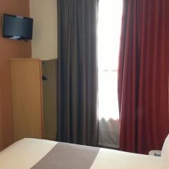 Отель Hôtel ibis Sarcelles 3* Стандартный номер с 2 отдельными кроватями фото 3