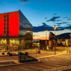 Отель NH Lyon Airport вид на фасад фото 3
