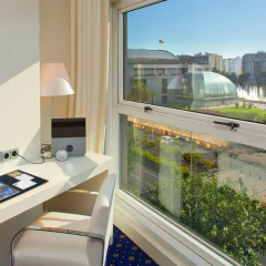 Отель SH Valencia Palace 5* Улучшенный номер с двуспальной кроватью