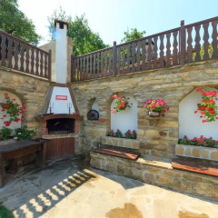Отель Chamurkov's Guest House Велико Тырново развлечения