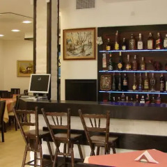 Отель ApartHotel Vanaleks Болгария, Чепеларе - отзывы, цены и фото номеров - забронировать отель ApartHotel Vanaleks онлайн гостиничный бар