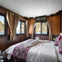 Отель Halong Apricot Cruise в номере