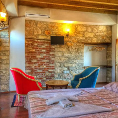 Отель Parmis Boutique House 3* Номер Делюкс фото 12